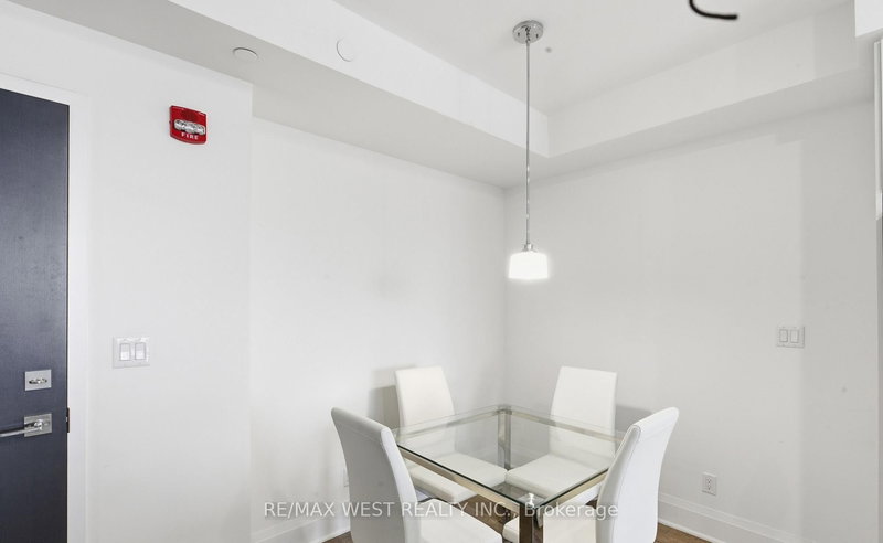 412 - 2 Adam Sellers St, Markham, L6B 1P2 | Image 3