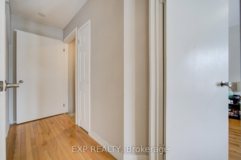 10616 Bathurst St, Vaughan, L6A 4Y4 | Image 3