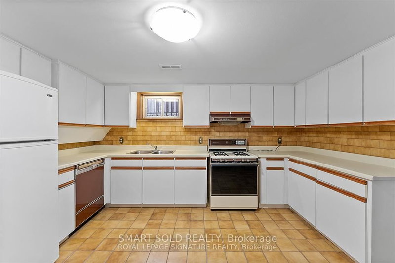 Basement - 30 Vanwood Rd, Markham, L3T 2N2 | Image 2