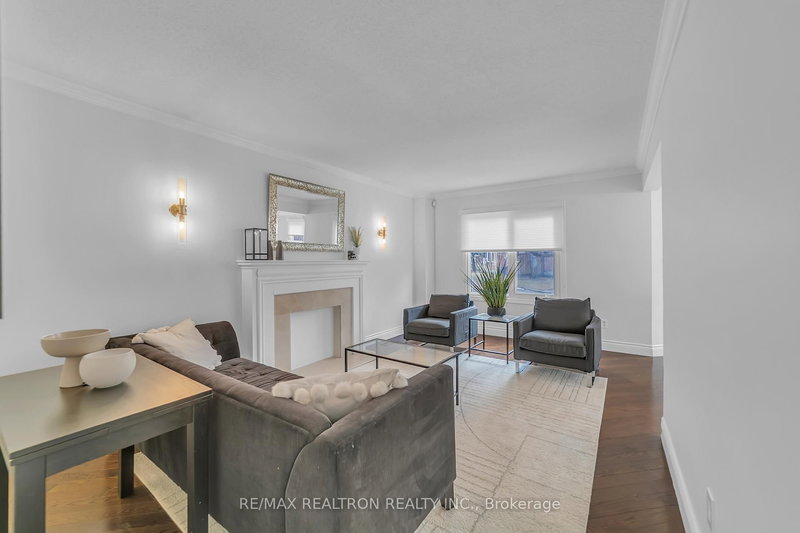 61 - 24 Beaumont Pl, Vaughan, L4J 4X2 | Image 3