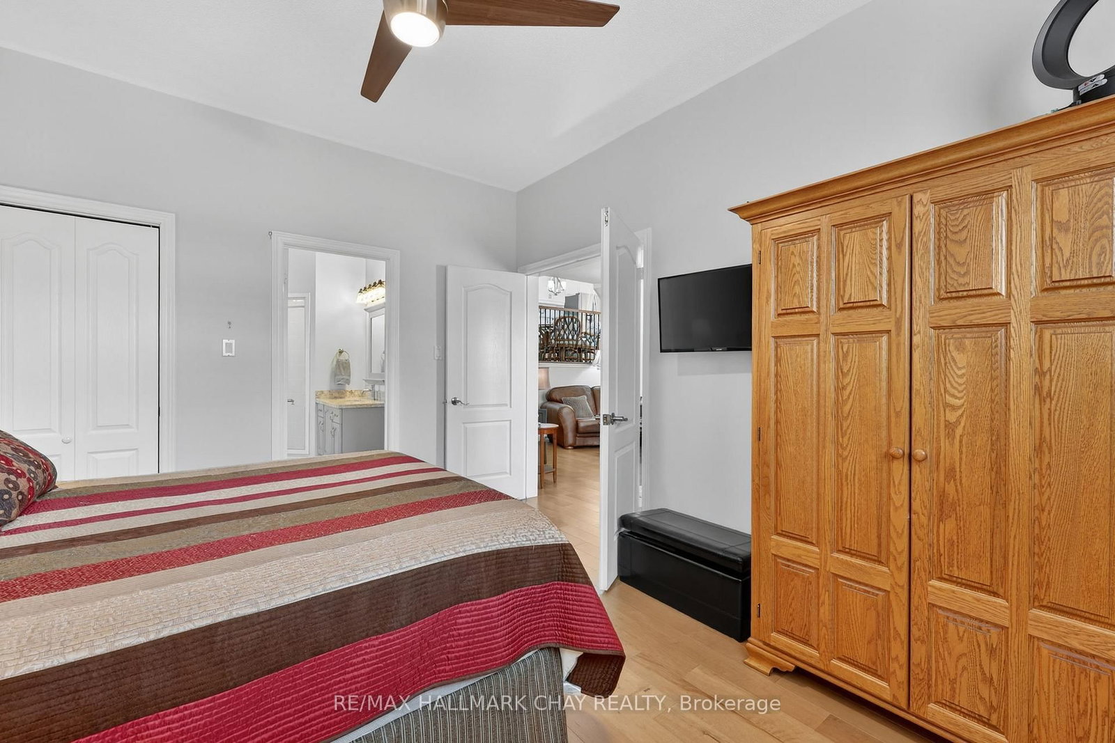 Detached House for sale at 4 Darling Crescent, New Tecumseth, Ontario, L9R 1P4 - Alliston - MLS: N12873036