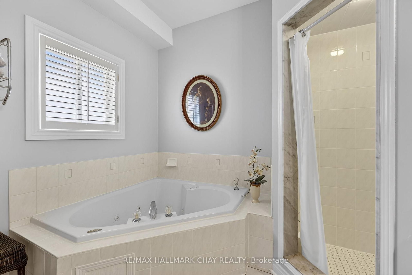 Detached House for sale at 4 Darling Crescent, New Tecumseth, Ontario, L9R 1P4 - Alliston - MLS: N12873036