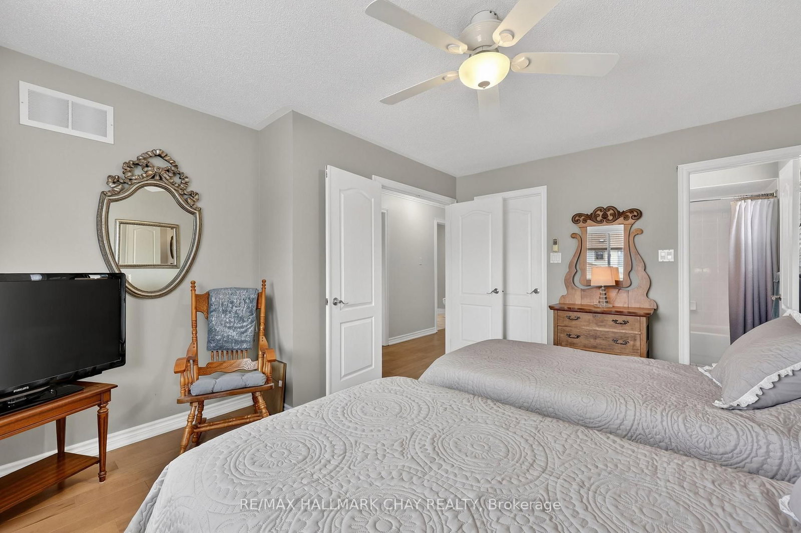 Detached House for sale at 4 Darling Crescent, New Tecumseth, Ontario, L9R 1P4 - Alliston - MLS: N12873036