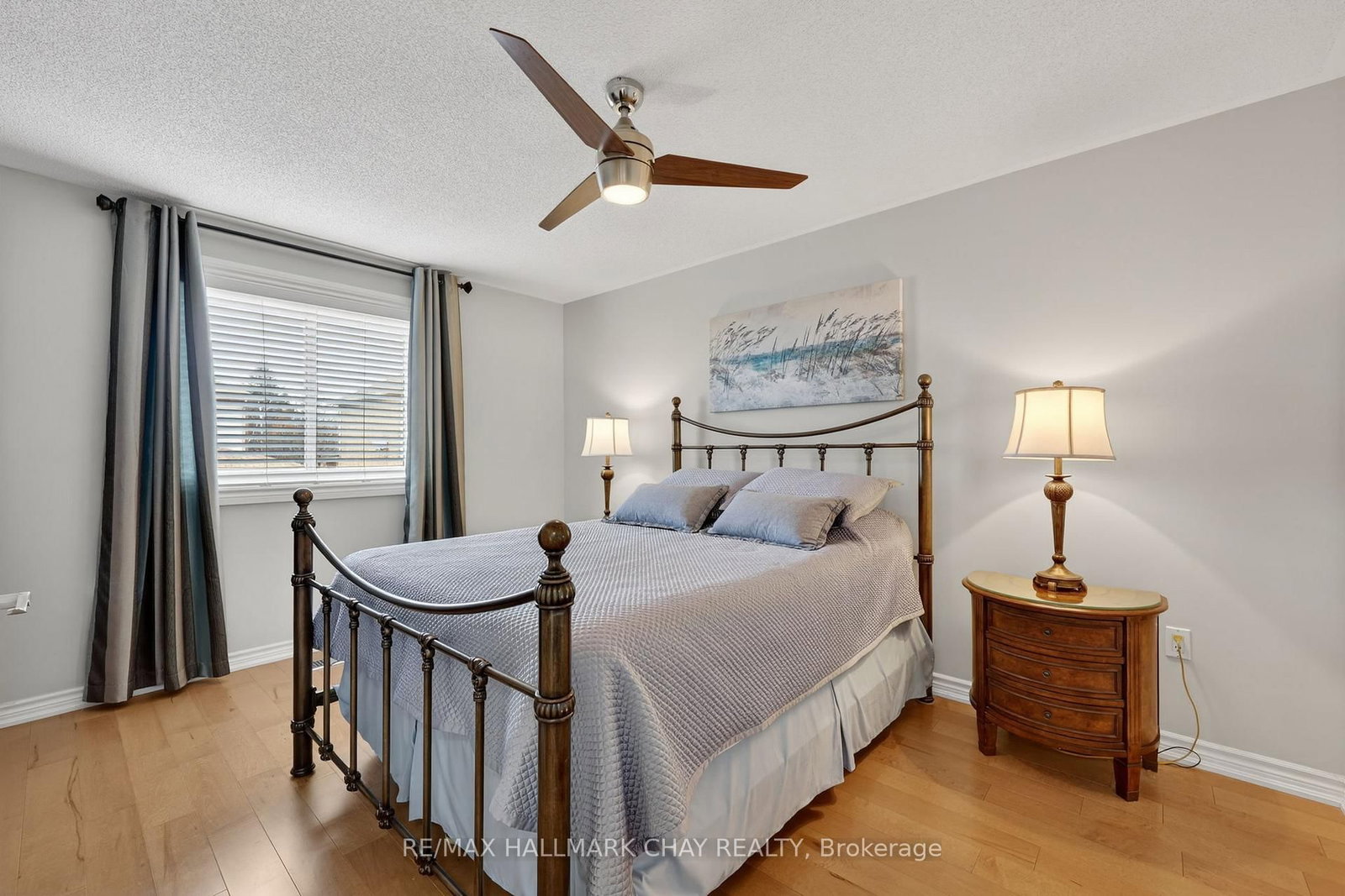 Detached House for sale at 4 Darling Crescent, New Tecumseth, Ontario, L9R 1P4 - Alliston - MLS: N12873036