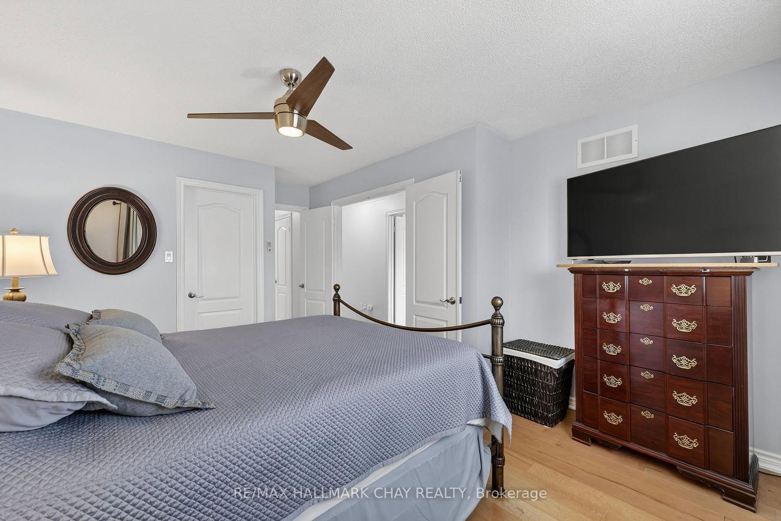 Detached House for sale at 4 Darling Crescent, New Tecumseth, Ontario, L9R 1P4 - Alliston - MLS: N12873036