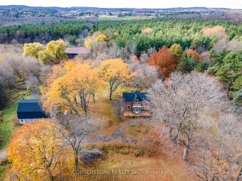 home for sale on 1438 2nd Concession