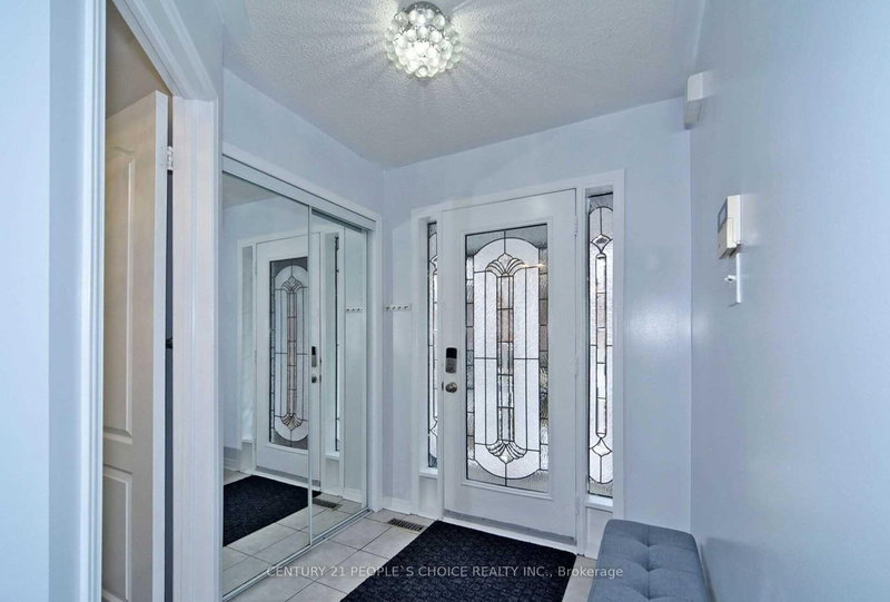 20 National Pine Dr, Vaughan, L6A 3M1 | Image 3