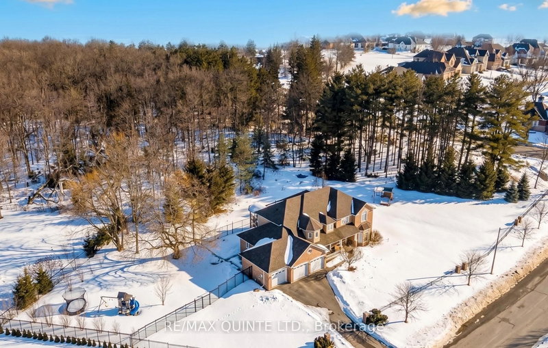 2 Treeview Ave, Whitchurch-Stouffville, L4A 1R1 | Image 2