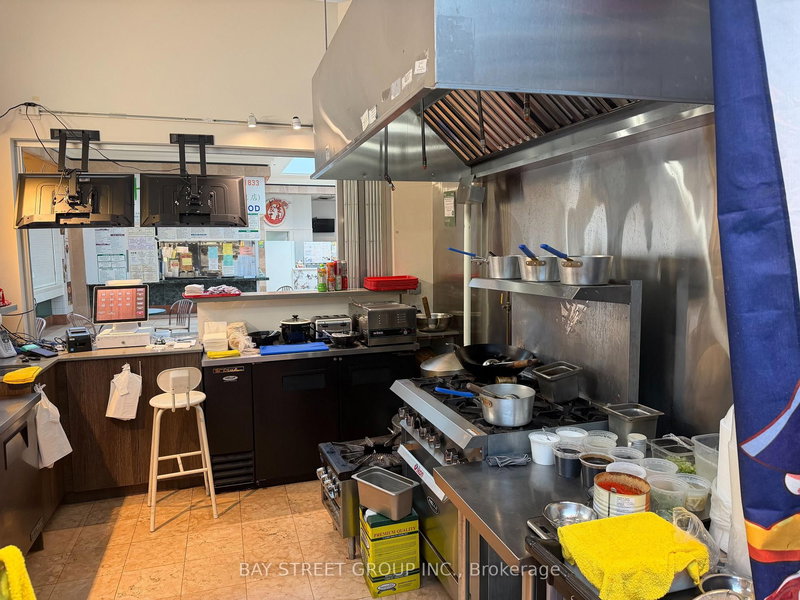 71 - 670 Highway 7 E, Richmond Hill, L4B 3P2 | Image 3