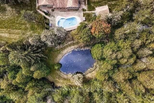 Detached House for sale at 7670 19th Sideroad, King, Ontario, L0G 1T0 - Rural King - MLS: N12873532