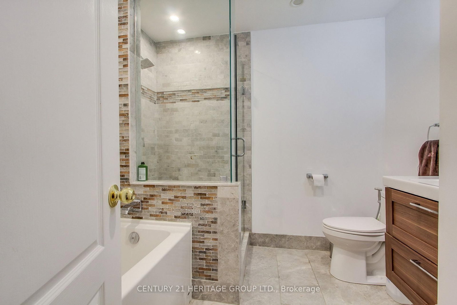 Detached House for sale at 7670 19th Sideroad, King, Ontario, L0G 1T0 - Rural King - MLS: N12873532