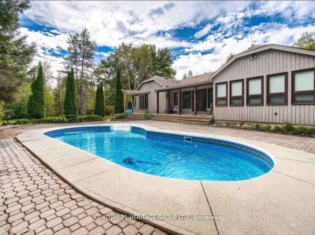 Detached House for sale at 7670 19th Sideroad, King, Ontario, L0G 1T0 - Rural King - MLS: N12873532