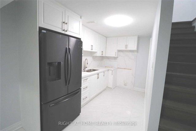 688 Village Parkway