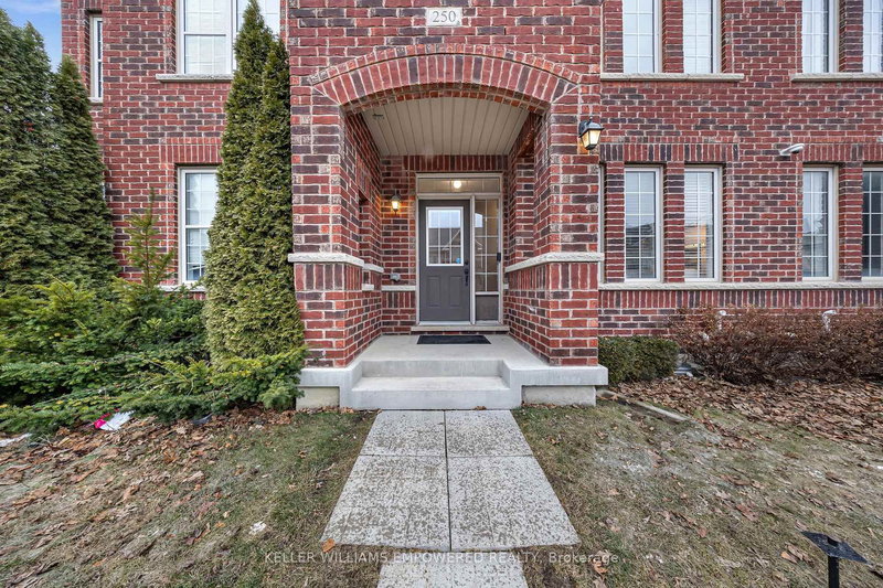 250 Barons St, Vaughan, L4H 3Z3 | Image 2
