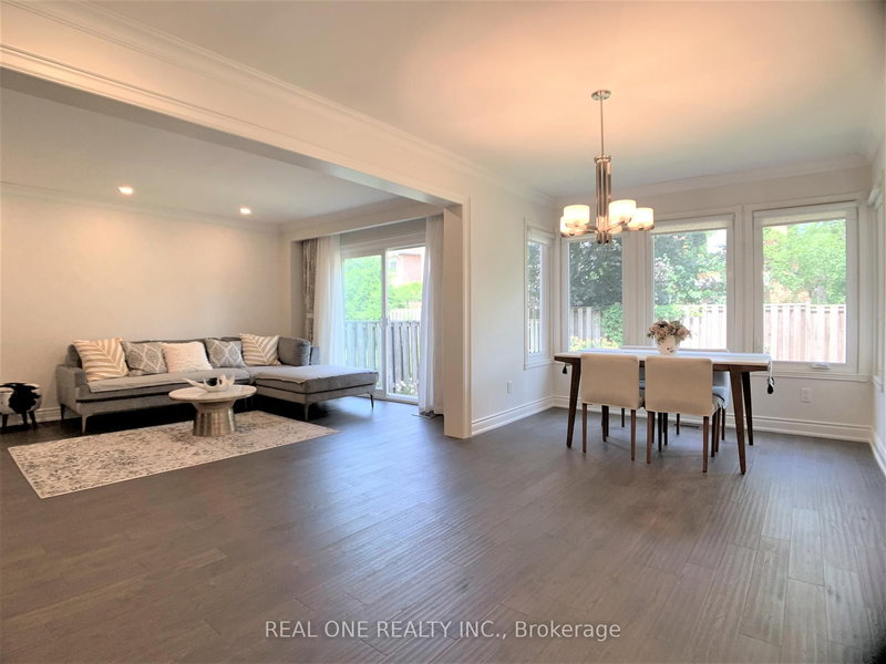 433 Mullen Dr, Vaughan, L4J 2N9 | Image 3