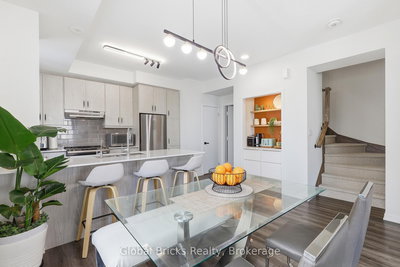 TH #210 - 131 Honeycrisp Cres | Vaughan | Image