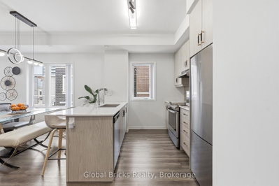 Unit TH #210 — 131 Honeycrisp Crescent — photo 6