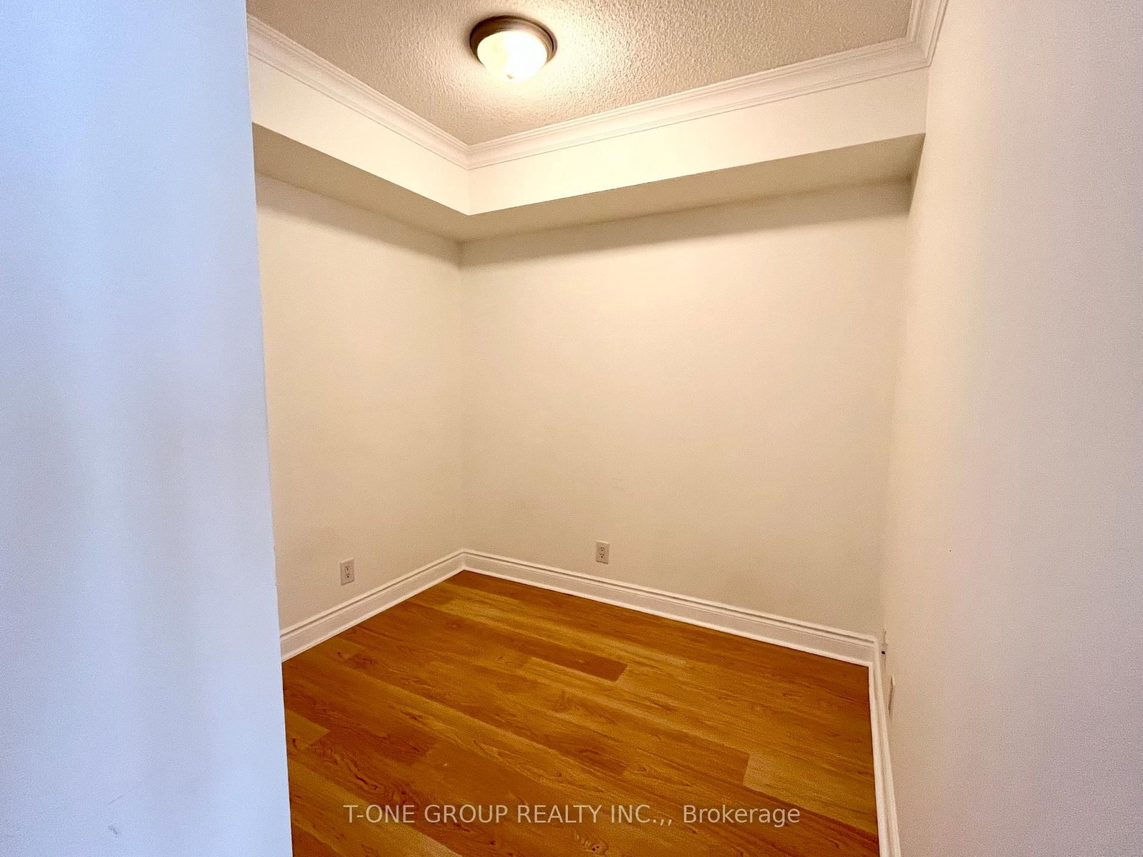 30 Clegg Road, Unit 819 - Photo 8