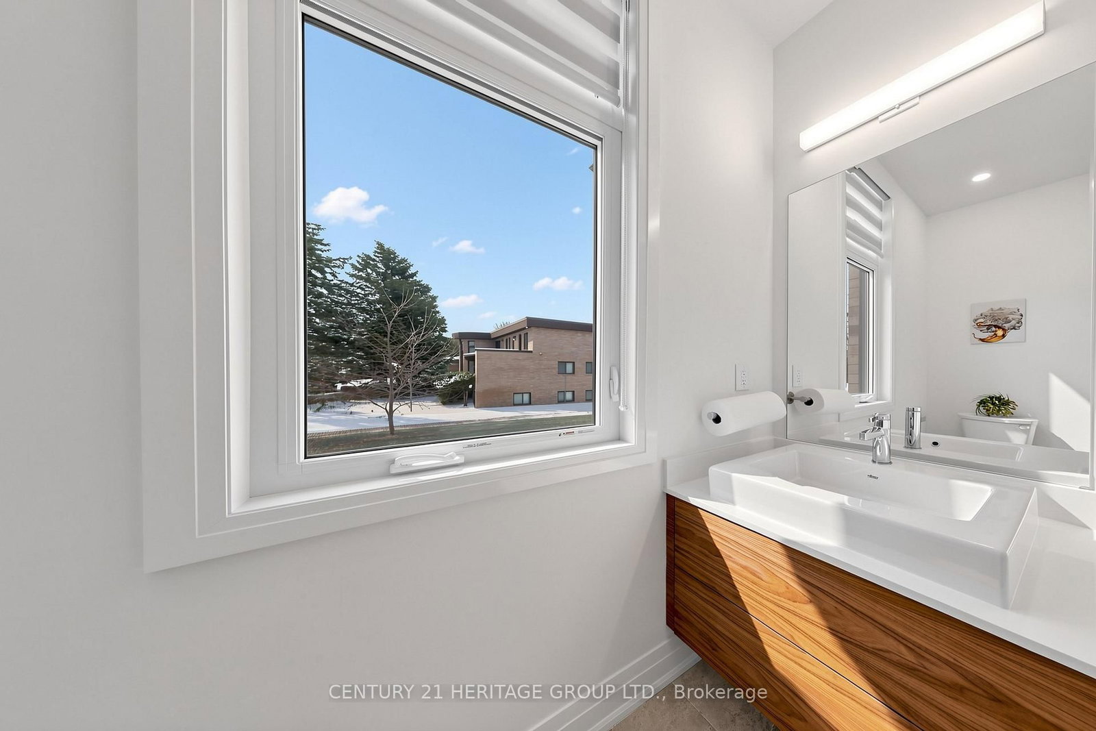 Detached House for sale at 251 Oxford Street, Richmond Hill, Ontario, L4C 7V7 - Mill Pond - MLS: N12875444