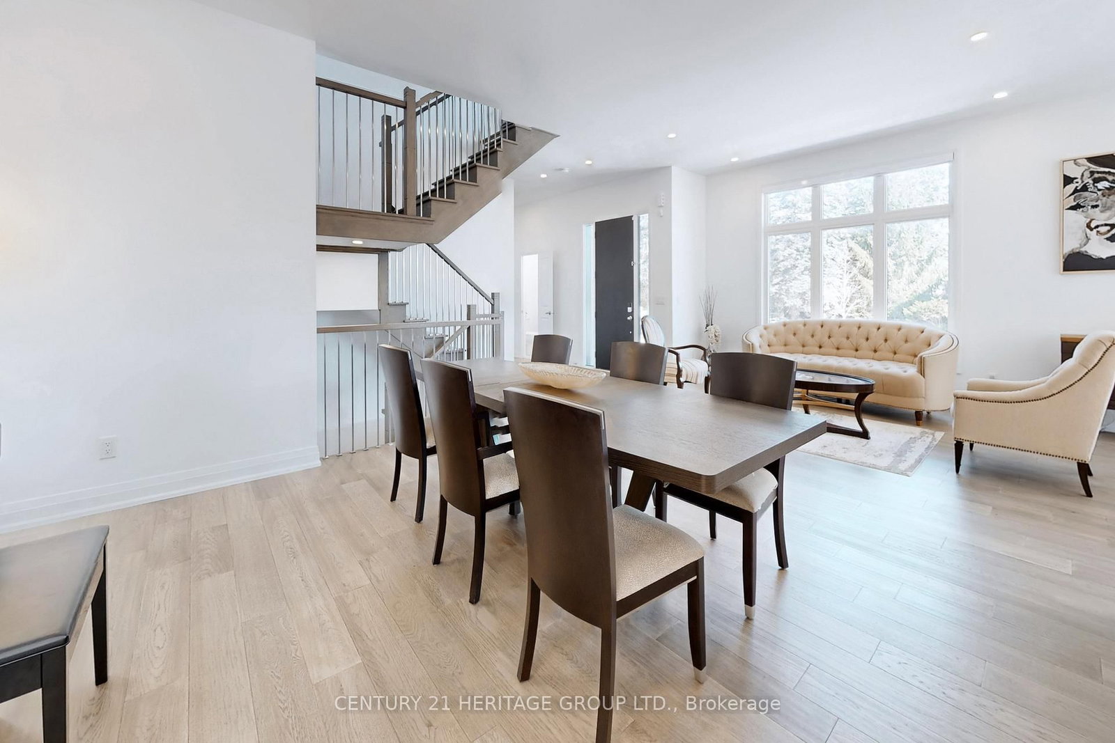 Detached House for sale at 251 Oxford Street, Richmond Hill, Ontario, L4C 7V7 - Mill Pond - MLS: N12875444