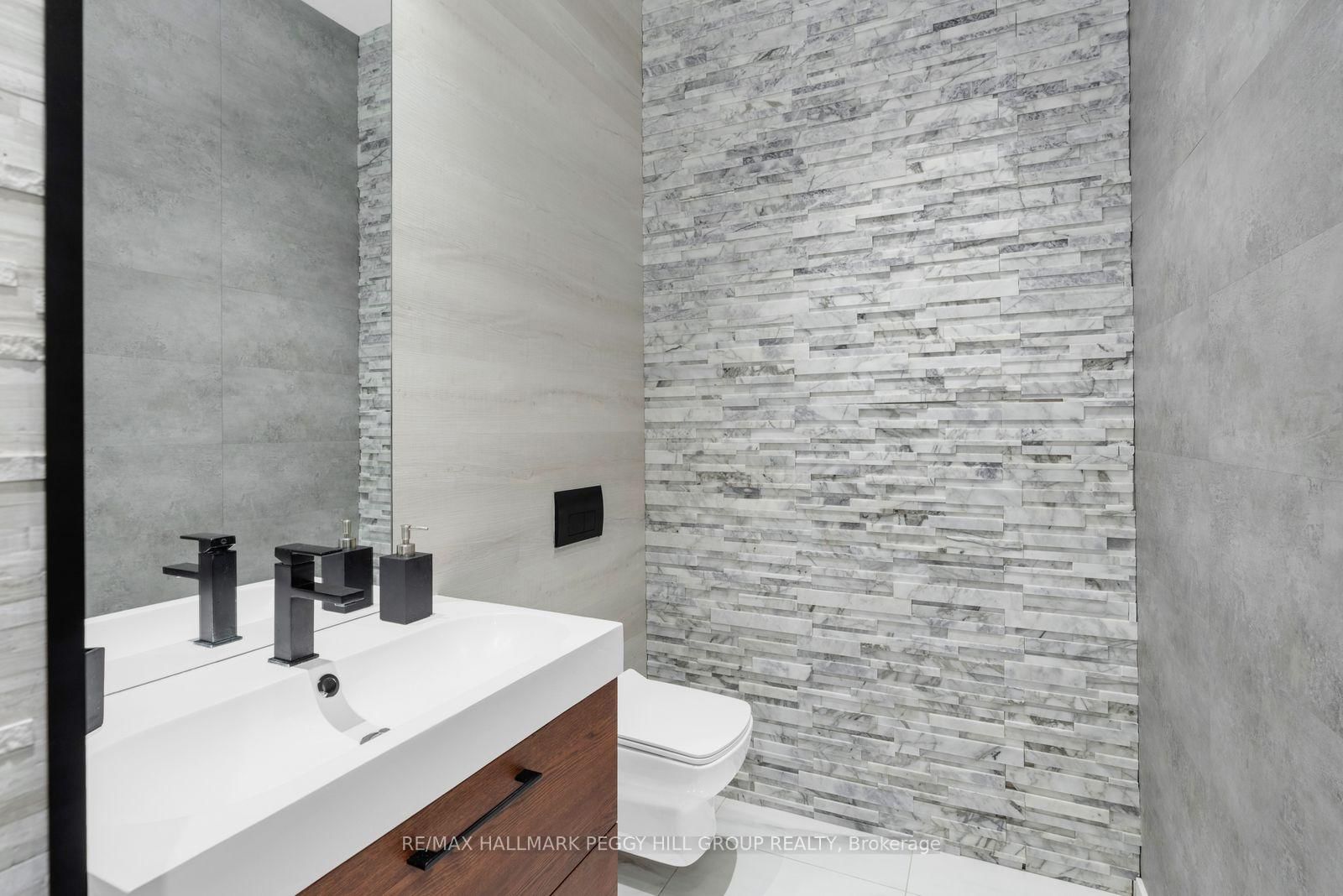 Detached House for sale at 61 Strathgreen Lane, Georgina, Ontario, L4P 0J3 - Keswick South - MLS: N12876602