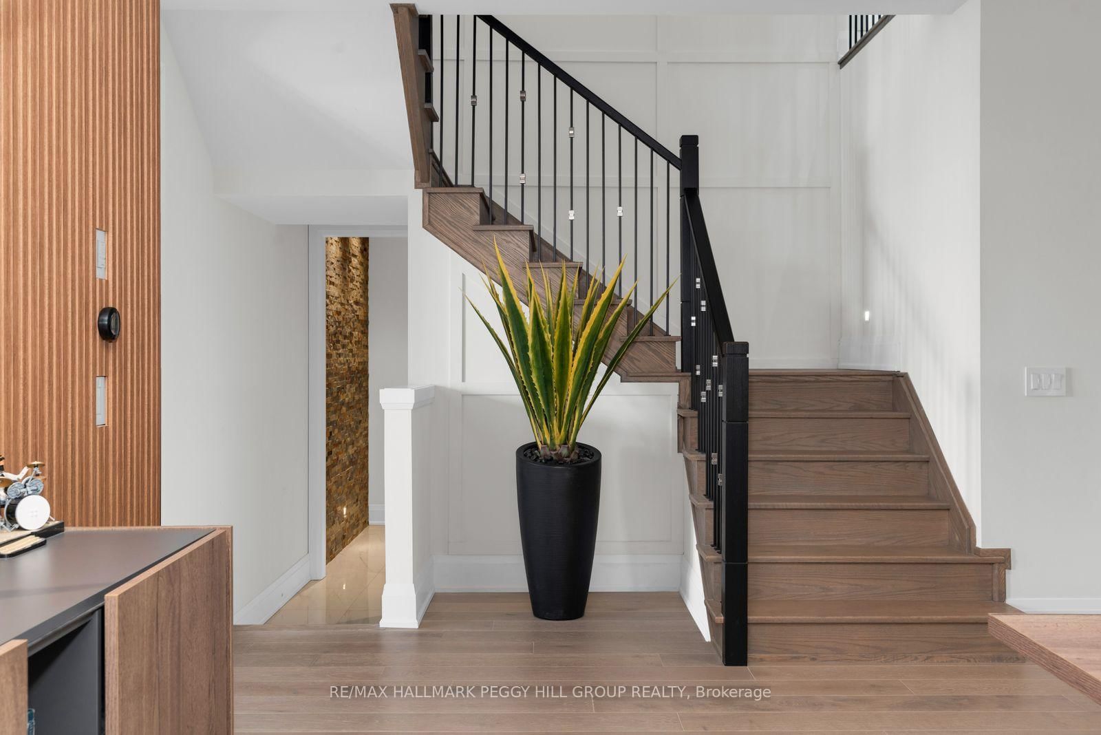 Detached House for sale at 61 Strathgreen Lane, Georgina, Ontario, L4P 0J3 - Keswick South - MLS: N12876602