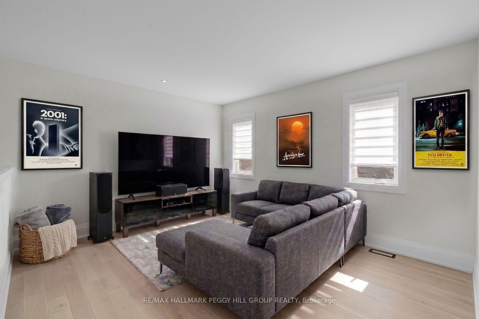 Detached House for sale at 61 Strathgreen Lane, Georgina, Ontario, L4P 0J3 - Keswick South - MLS: N12876602