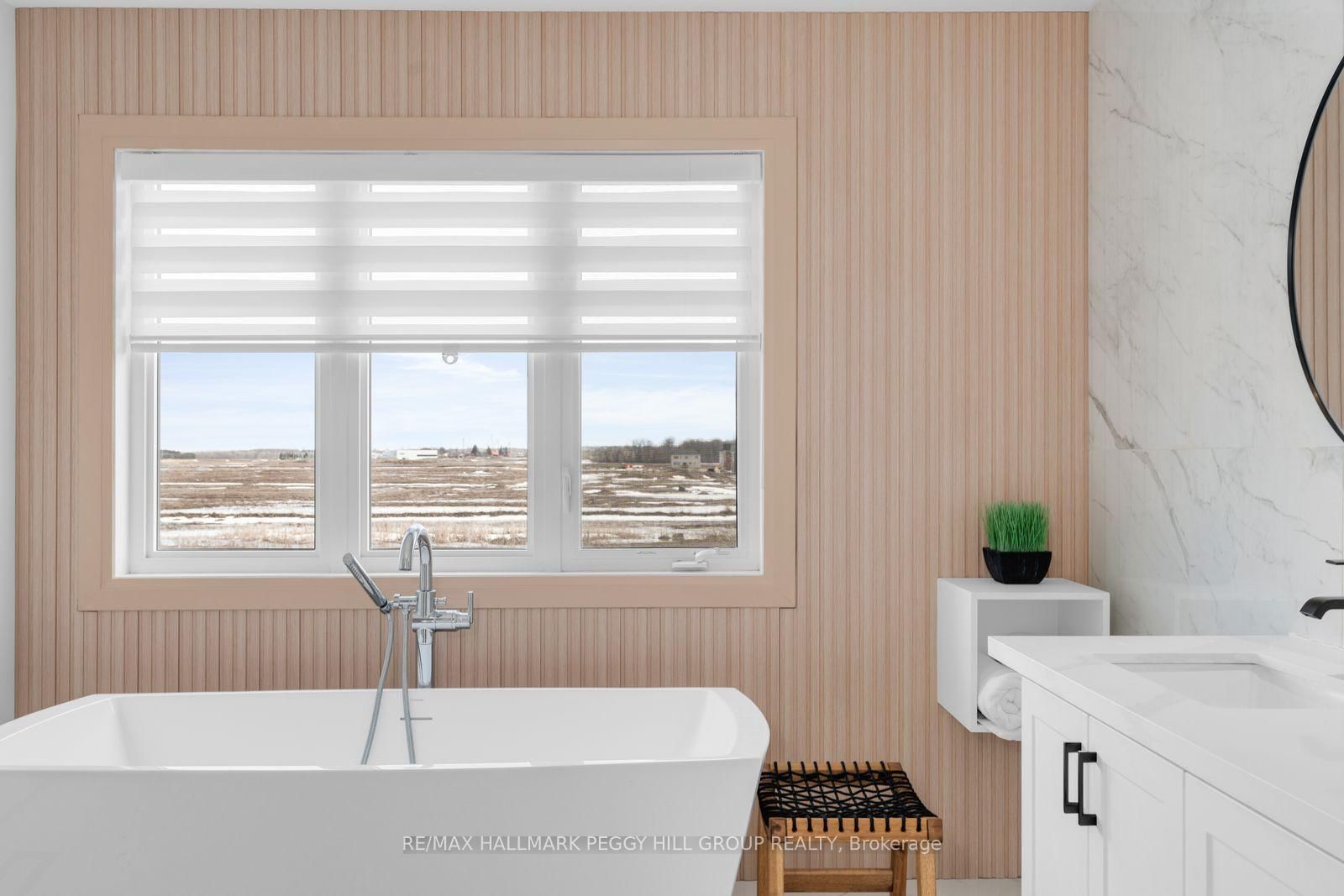 Detached House for sale at 61 Strathgreen Lane, Georgina, Ontario, L4P 0J3 - Keswick South - MLS: N12876602