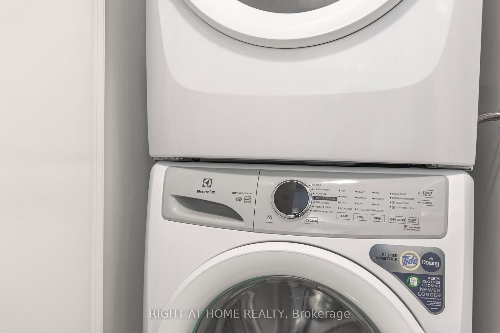 Condo for sale at 320-7950 Bathurst Street, Vaughan, Ontario, L4J 0B8 - Beverley Glen - MLS: N12877330