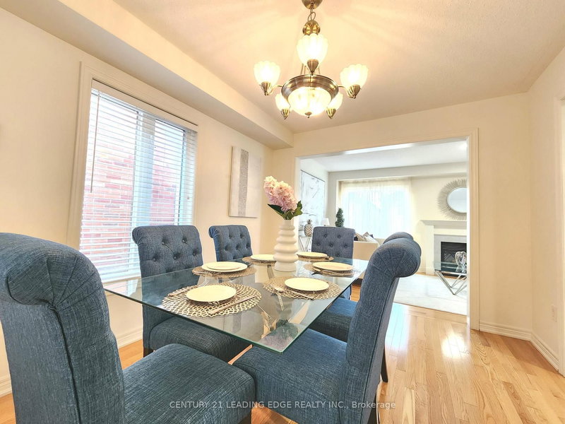 93 Treasure Hill Rd, Vaughan, L6A 0A6 | Image 3