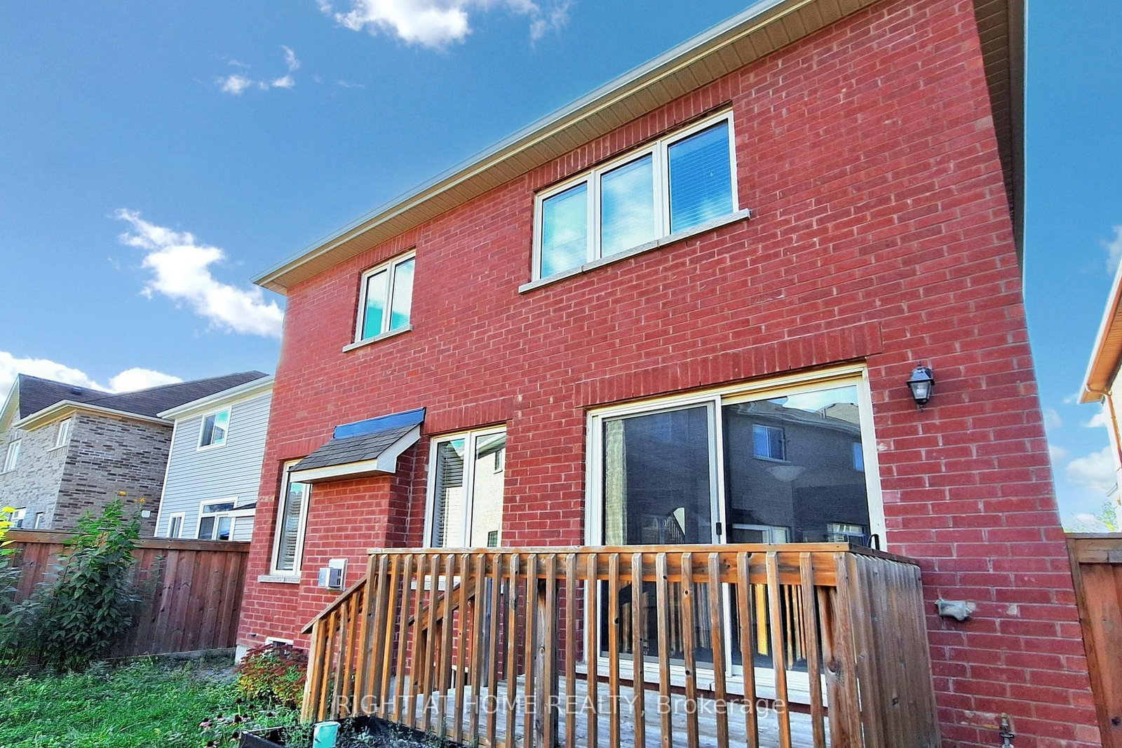 Detached House for sale at 11 Robert Wilson Crescent, Georgina, Ontario, L4P 0G8 - Keswick South - MLS: N12877922