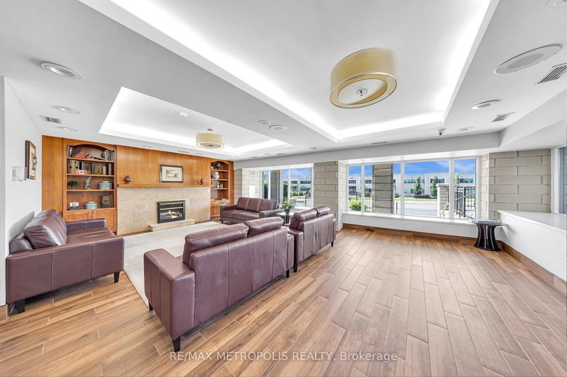 216 - 2500 Rutherford Rd, Vaughan, L4K 5N7 | Image 2