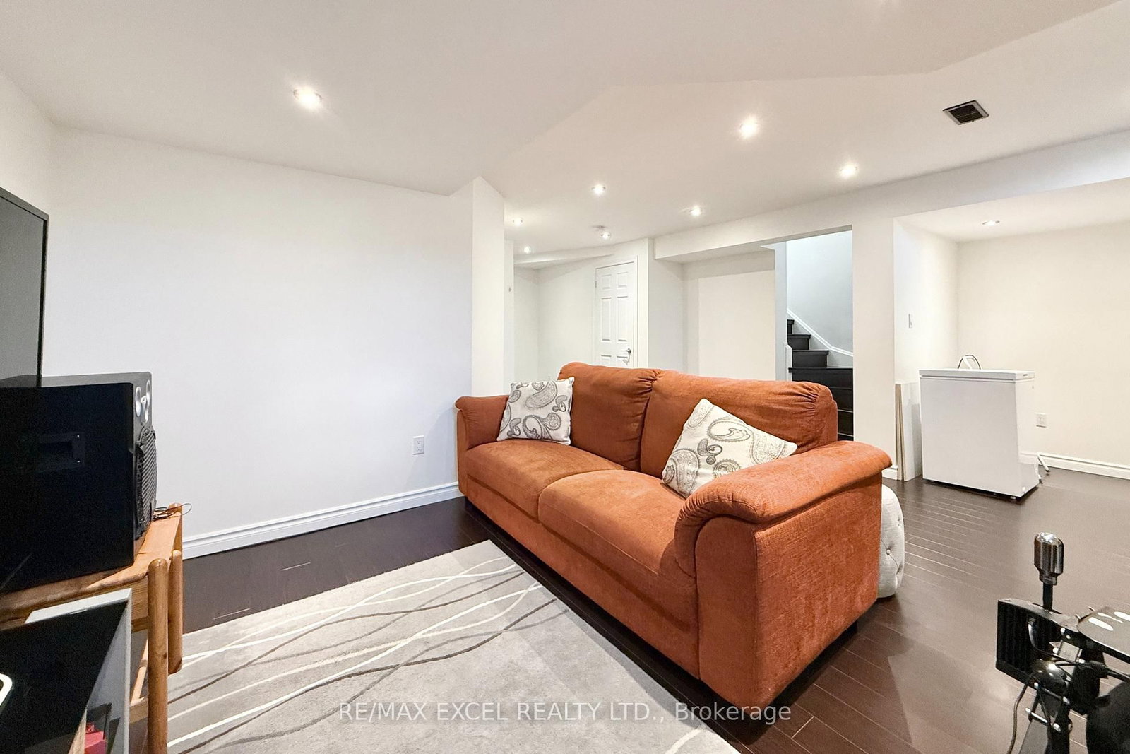 Townhouse for sale at 55 Vettese Court, Markham, Ontario, L6B 0V7 - Box Grove - MLS: N12878932