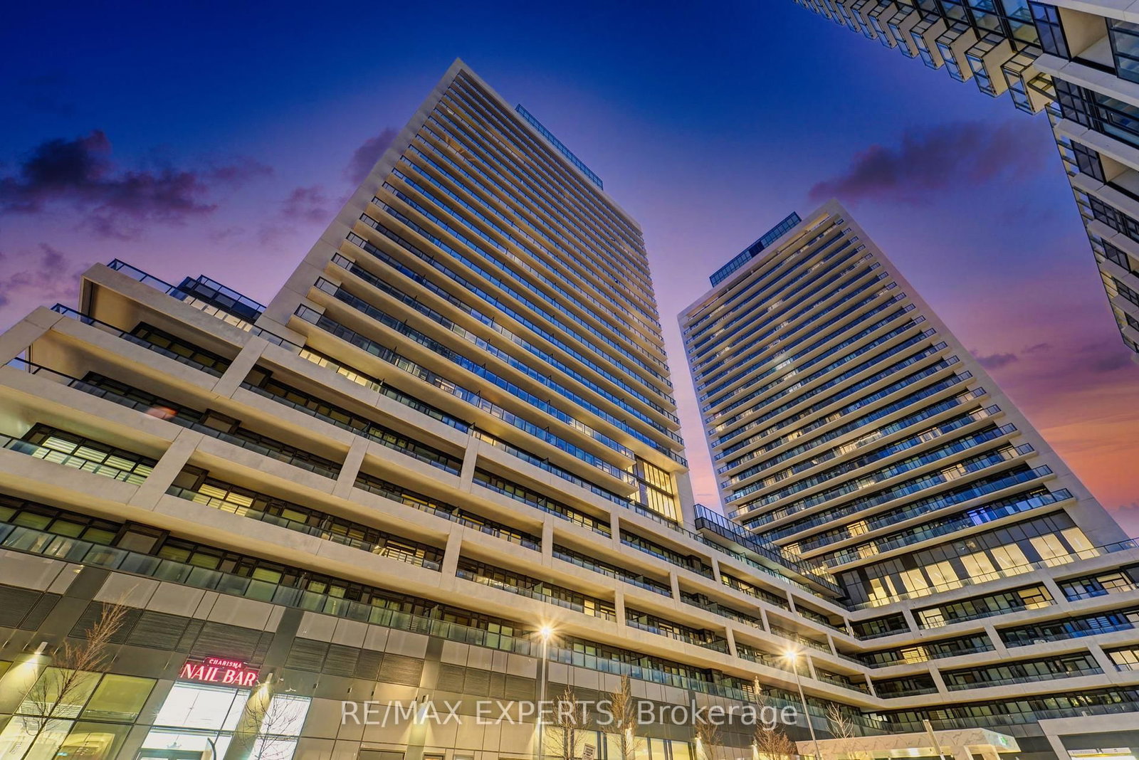 8960 Jane Street • #421 • Vaughan, ON photo 1