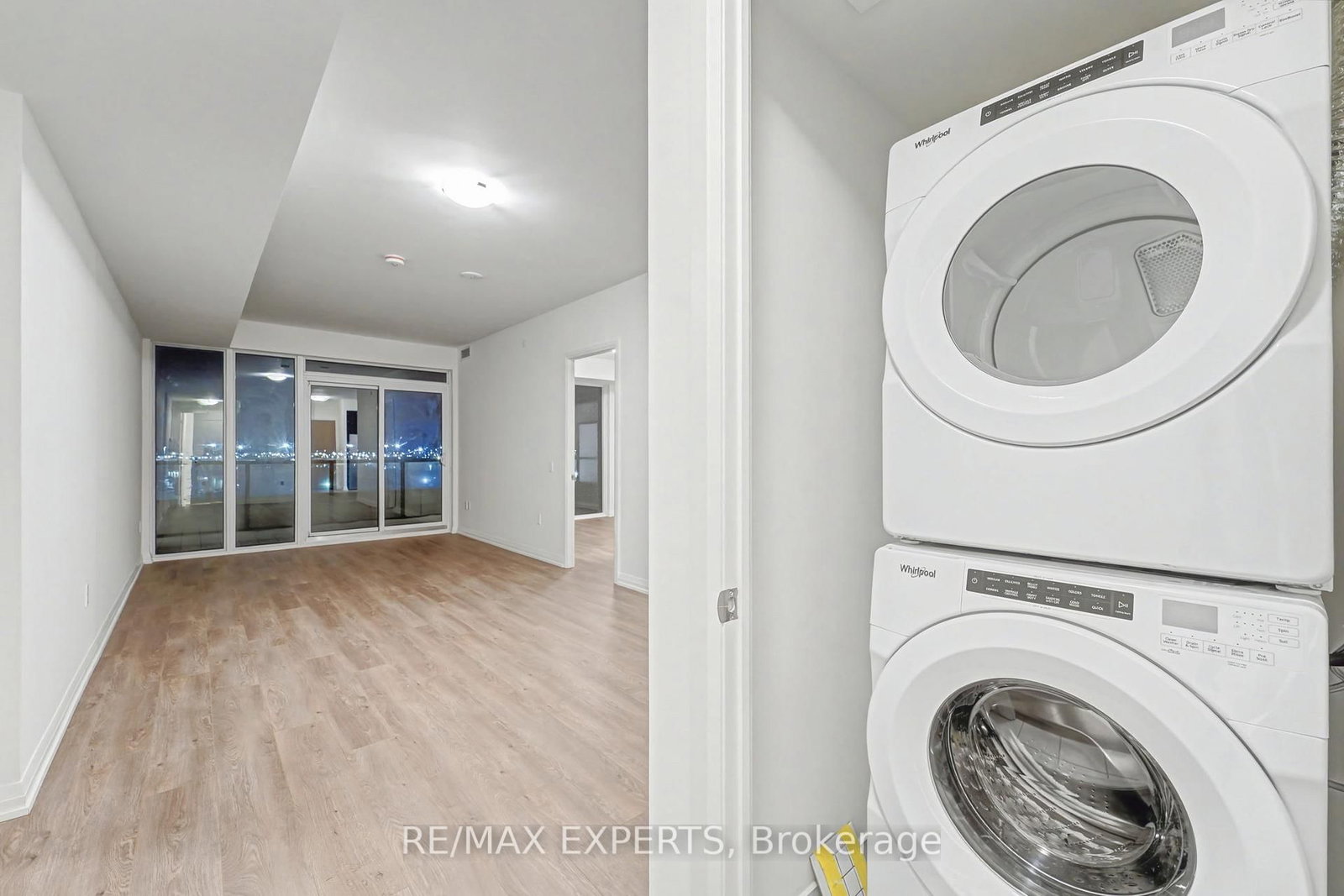 8960 Jane Street • #421 • Vaughan, ON photo 14