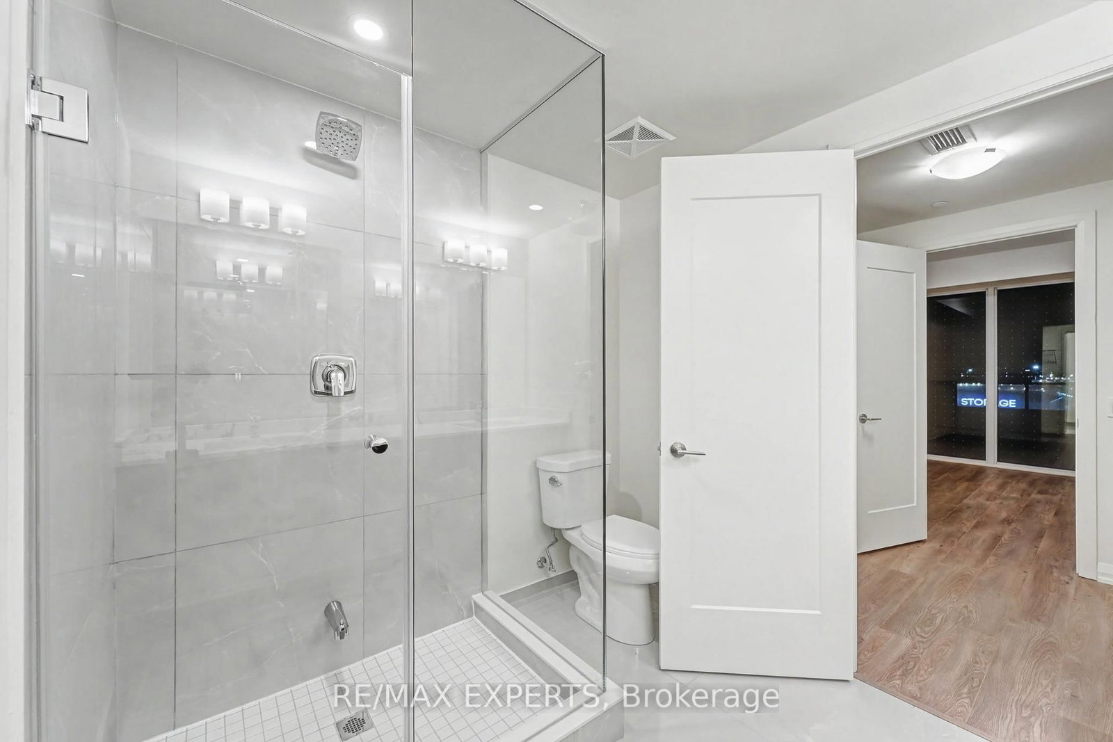 8960 Jane Street • #421 • Vaughan, ON photo 24