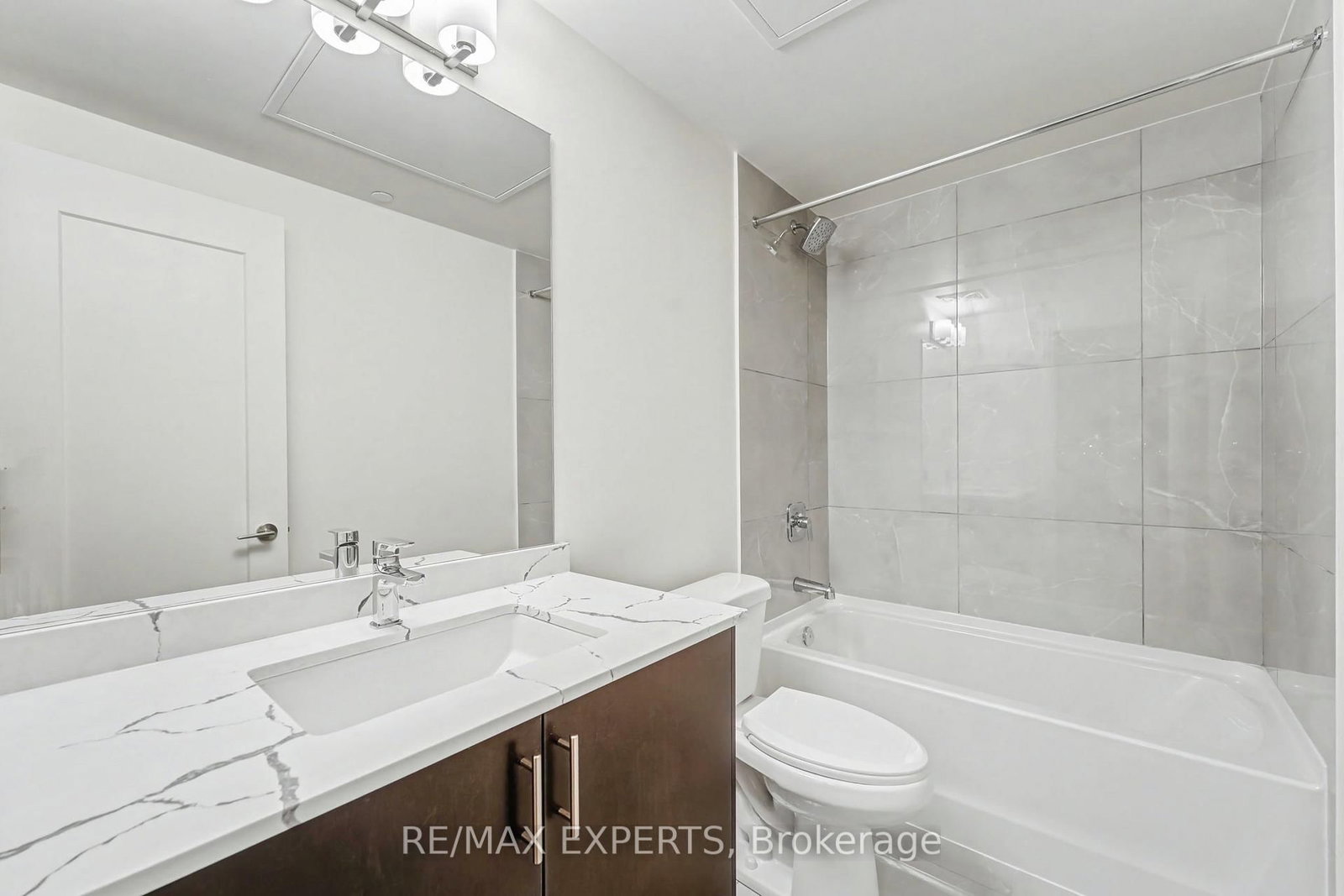 8960 Jane Street • #421 • Vaughan, ON photo 9
