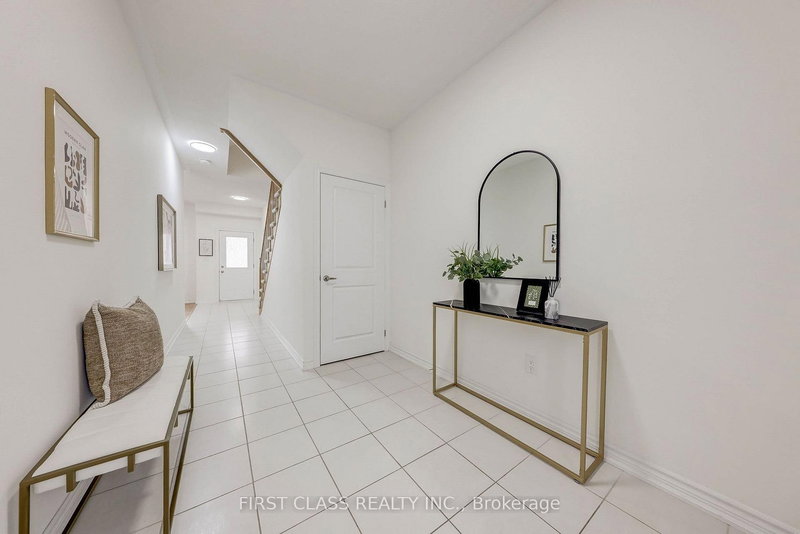 22 Massachusetts Lane, Markham, L6E 0V6 | Image 2