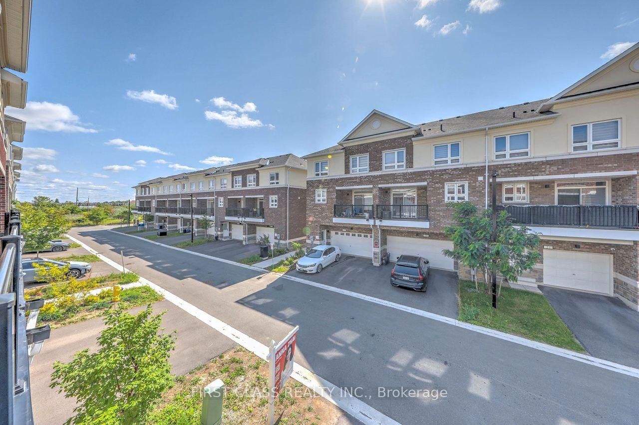 Townhouse for sale at 22 Massachusetts Lane, Markham, Ontario, L6E 0V6 - Wismer - MLS: N12879006