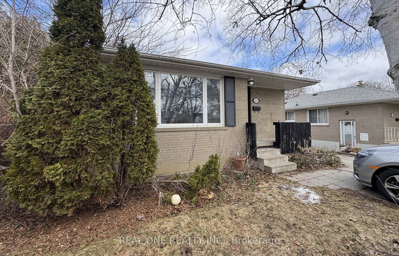 437 Taylor Mills Dr N, Richmond Hill, L4C 2V1 | Image 3