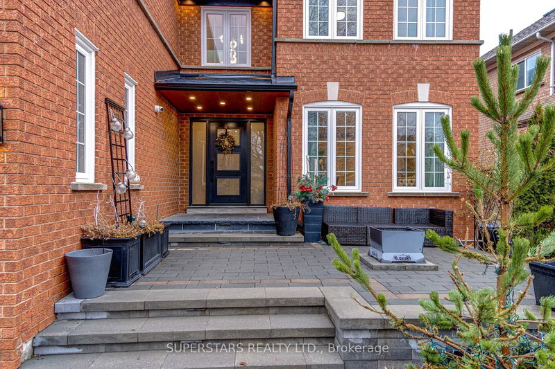 75 Rockwood Cres, Vaughan, L4J 7T2 | Image 2