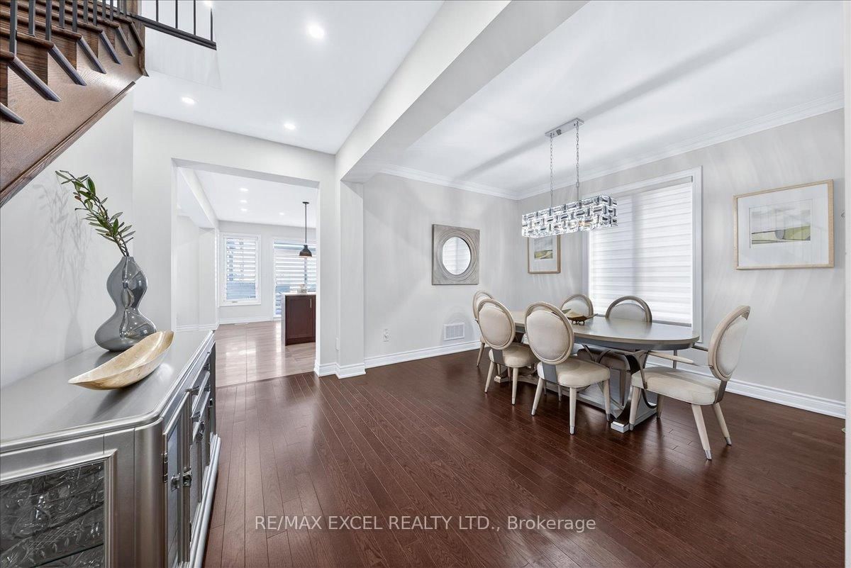 Detached House for sale at 10 Deer Pass Road, East Gwillimbury, Ontario, L9N 0L6 - Sharon - MLS: N12879316