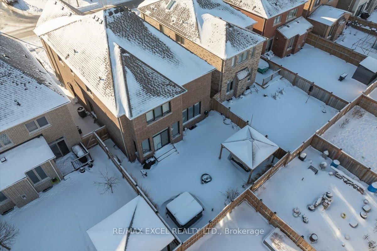 Detached House for sale at 10 Deer Pass Road, East Gwillimbury, Ontario, L9N 0L6 - Sharon - MLS: N12879316