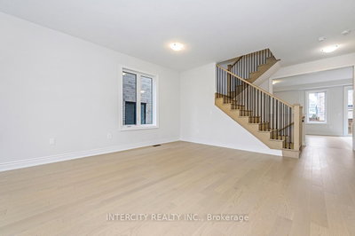 51 Bostock Drive • Georgina, ON photo 9