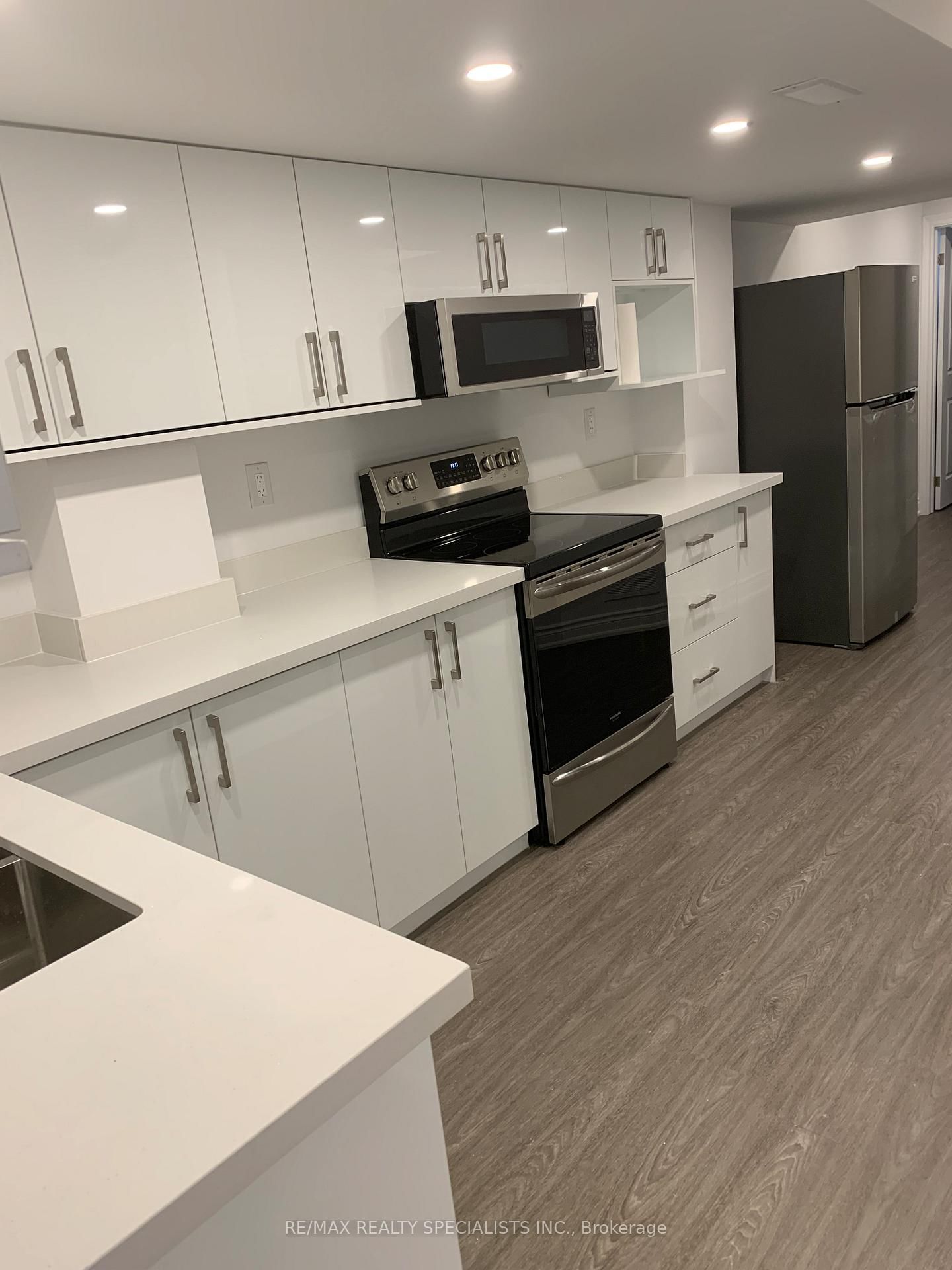 6 Faust Ridge, Unit Bsmt - Photo 3