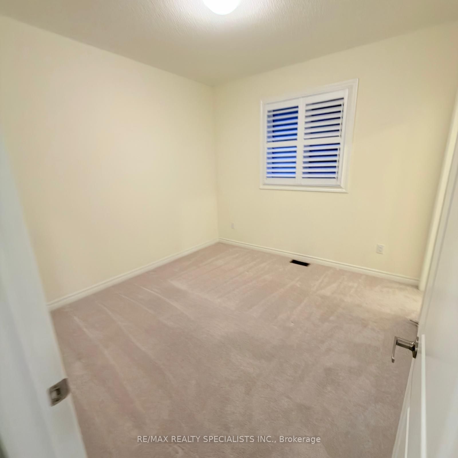 24 Ahchie Court N - Photo 13