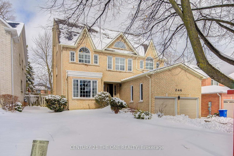 246 Corner Ridge Rd, Aurora, L4G 6L6 | Image 3