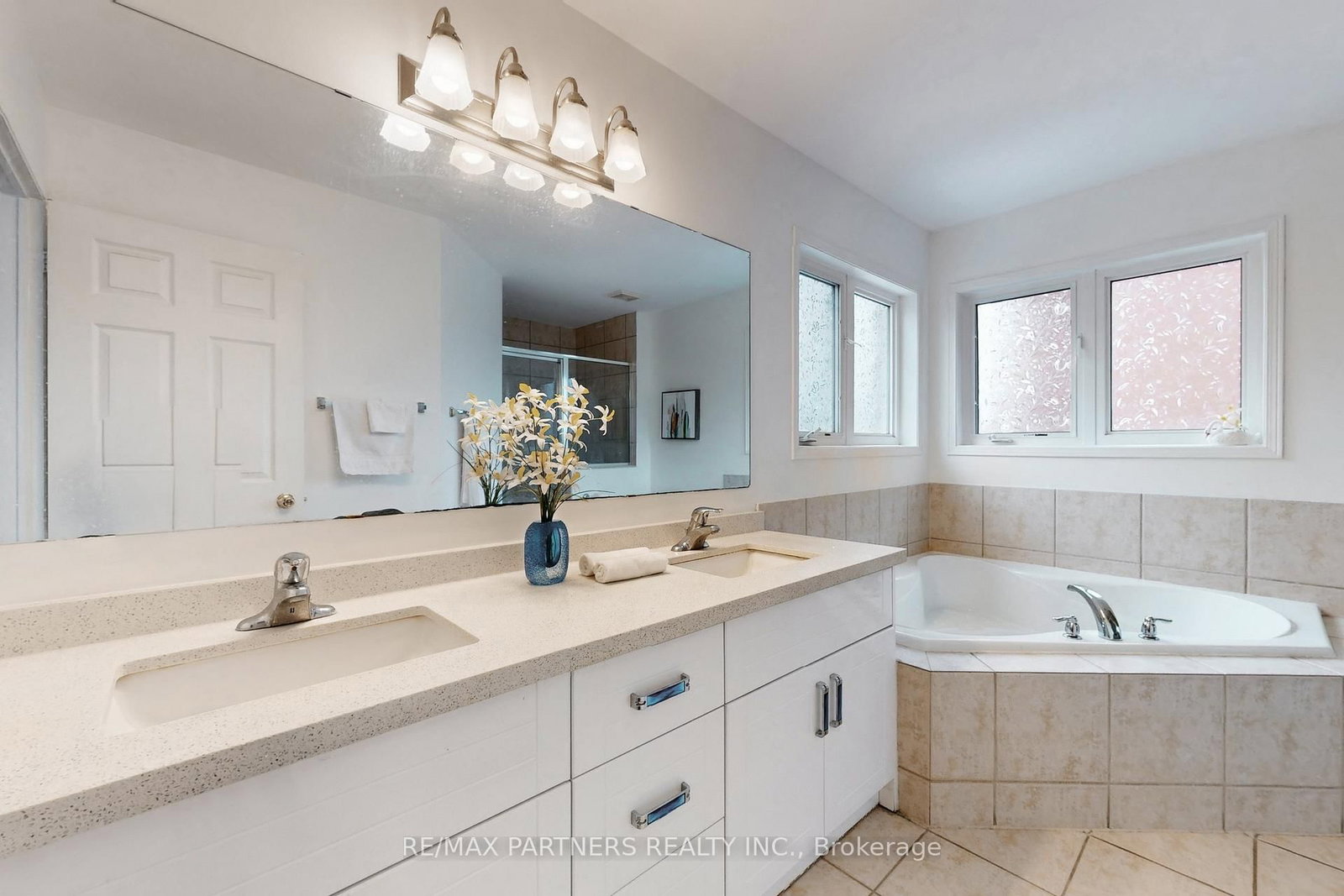 Detached House for sale at 79 Carnoustie Crescent, Richmond Hill, Ontario, L4E 0A1 - Jefferson - MLS: N12880580