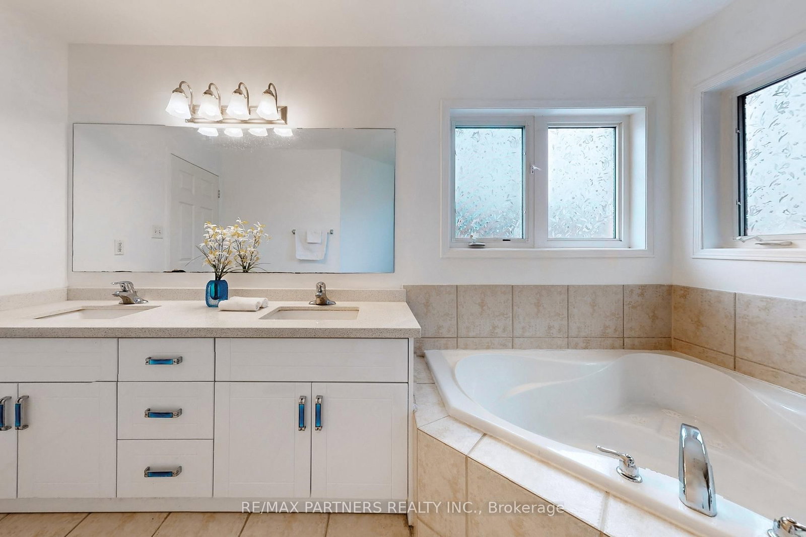 Detached House for sale at 79 Carnoustie Crescent, Richmond Hill, Ontario, L4E 0A1 - Jefferson - MLS: N12880580