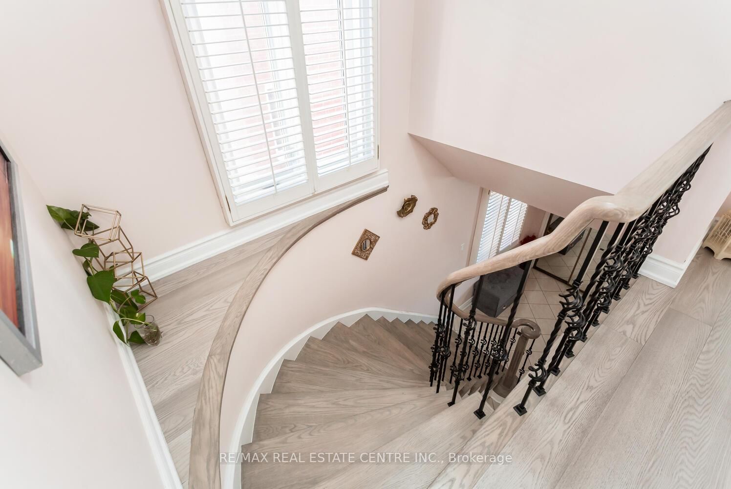 Detached House for sale at 41 Presidential Street, Vaughan, Ontario, L4L 5H2 - East Woodbridge - MLS: N12880702